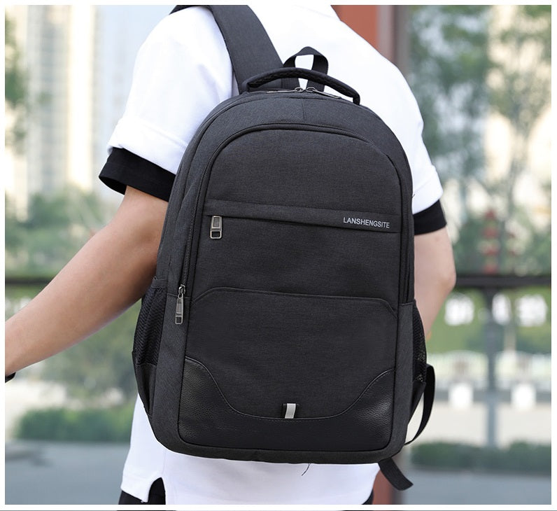 Mochila Multifuncional Laptop impermeable con puerto USB 35 Litros