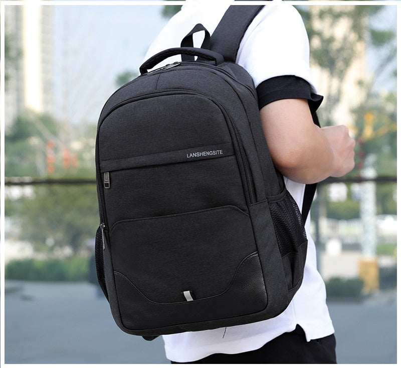 Mochila Multifuncional Laptop impermeable con puerto USB 35 Litros