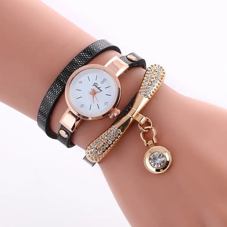 Reloj de lujo Personalizado para Mujeres con Incrustaciones y Pulsera