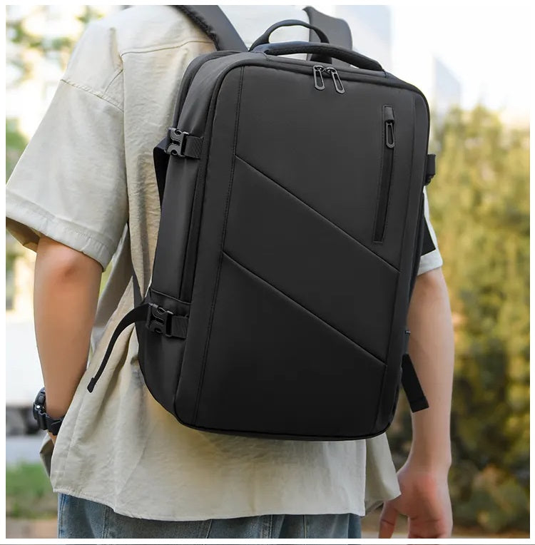 Mochila Laptop Ejecutiva Expandible USB Impermeable Antirrobo 20-39L
