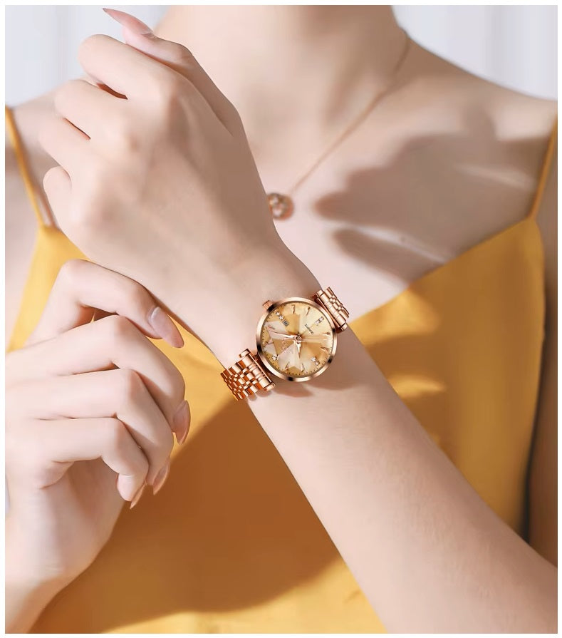 Reloj de Cuarzo para Mujer Esfera Esmeralda Detalles de Cristal Correa Acero Inoxidable