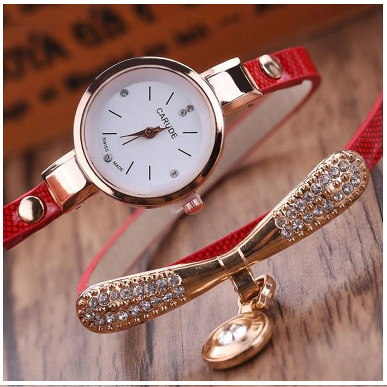 Reloj de lujo Personalizado para Mujeres con Incrustaciones y Pulsera