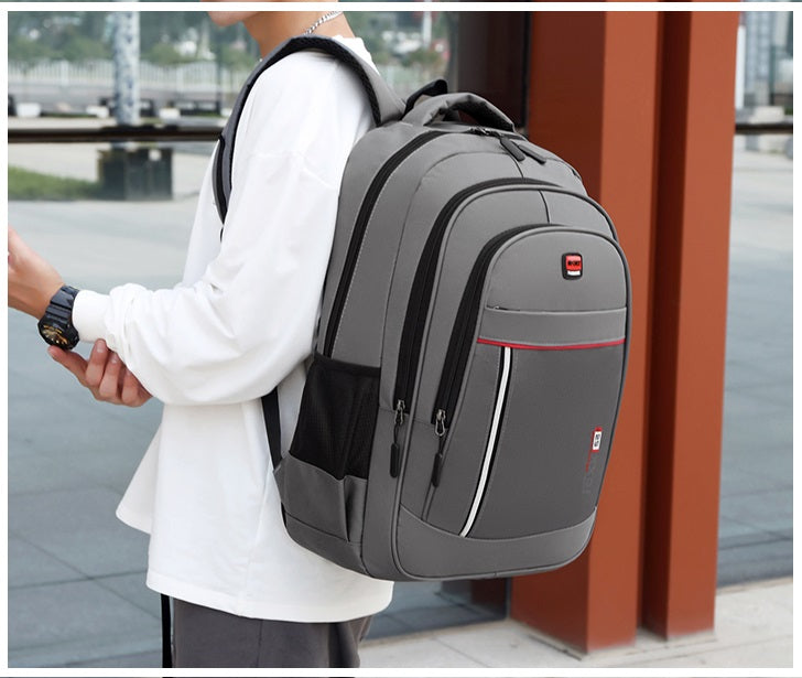 Mochila Multifuncional Laptop impermeable con puerto USB 35 Litros