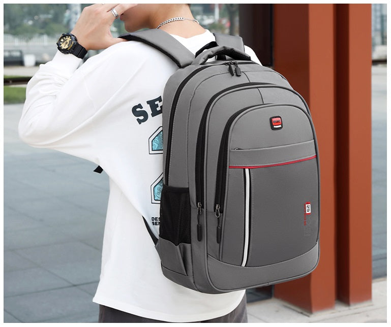 Mochila Multifuncional Laptop impermeable con puerto USB 35 Litros